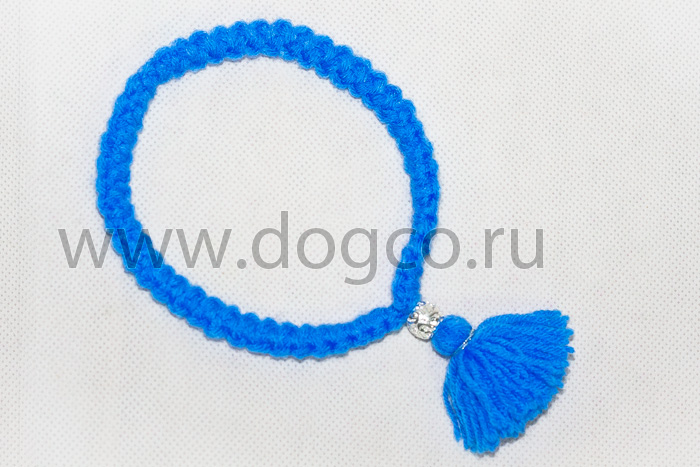 Оберег для собак с кистью 25 см (голубой)